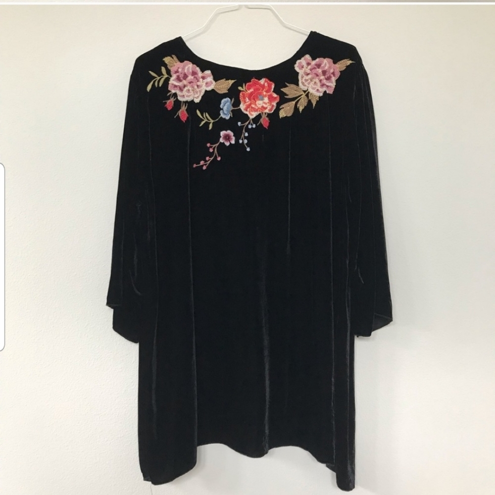 Johnny was VELVET embroidered tunic - Picture 4 of 6